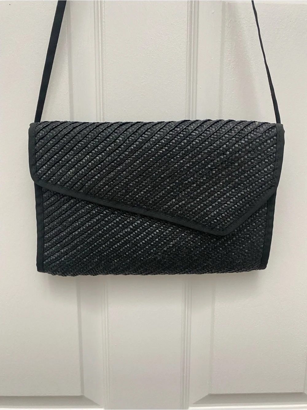 Mid Century Modern (MCM) Black Woven Envelope Crossbody Clutch